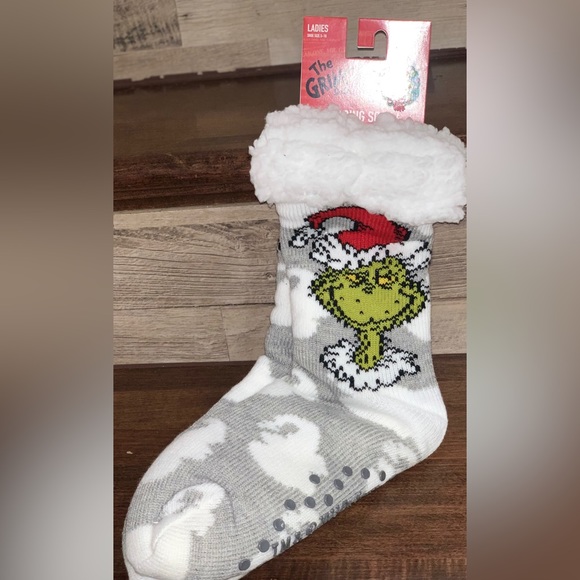 The Grinch Reading Socks ladies size 5 - 10 - NEW - Picture 7 of 7